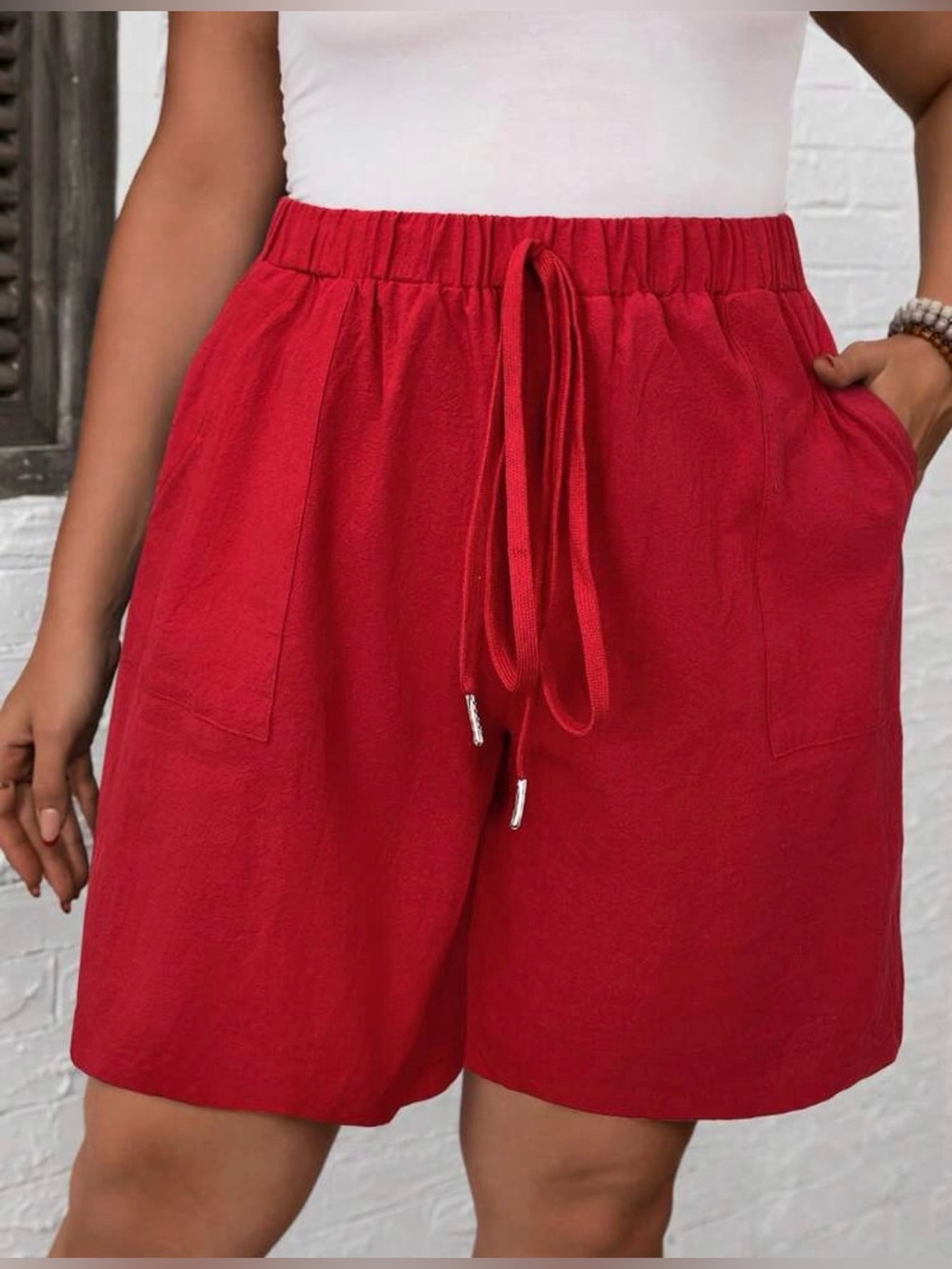 Women’s Plus Size Red High Waist Casual Shorts! Size 2XL.